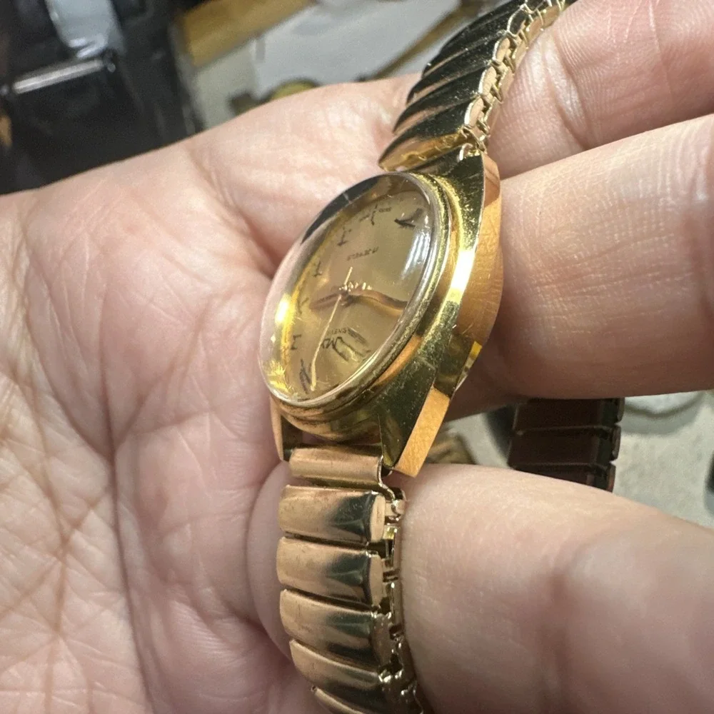 Works Vintage CAMY GENEVA 1218 Hebrew Dial Manual Wind Womens Watch 25mm 6.5in